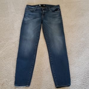 Women's relaxed jeans